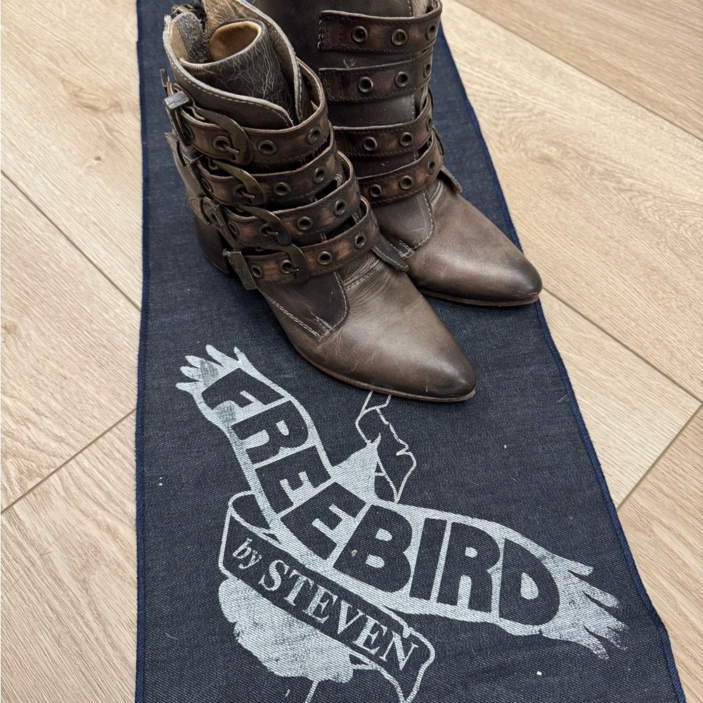 Freebird by Steven Brown Ankle Boots